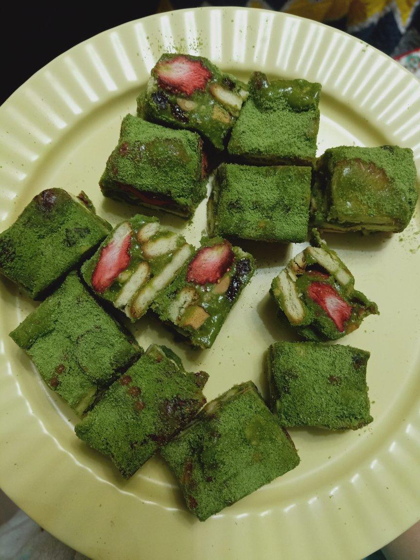 雪花酥（抹茶坚果雪花酥）