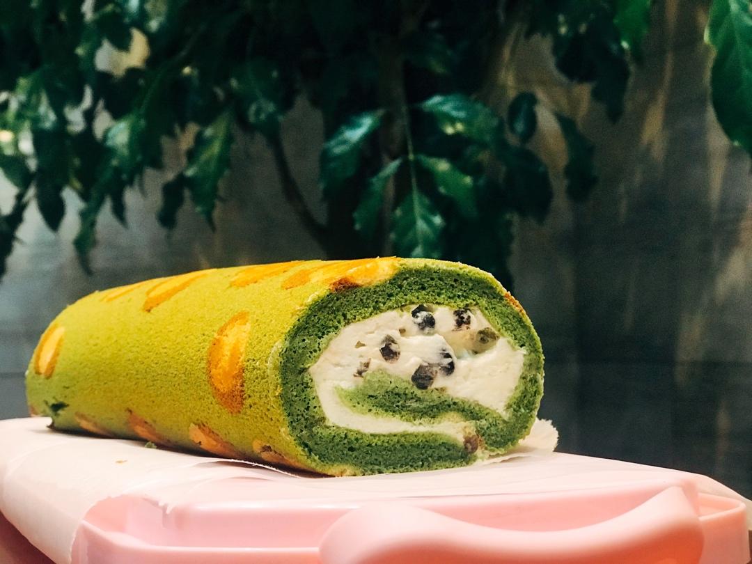 波点抹茶奶冻蛋糕卷