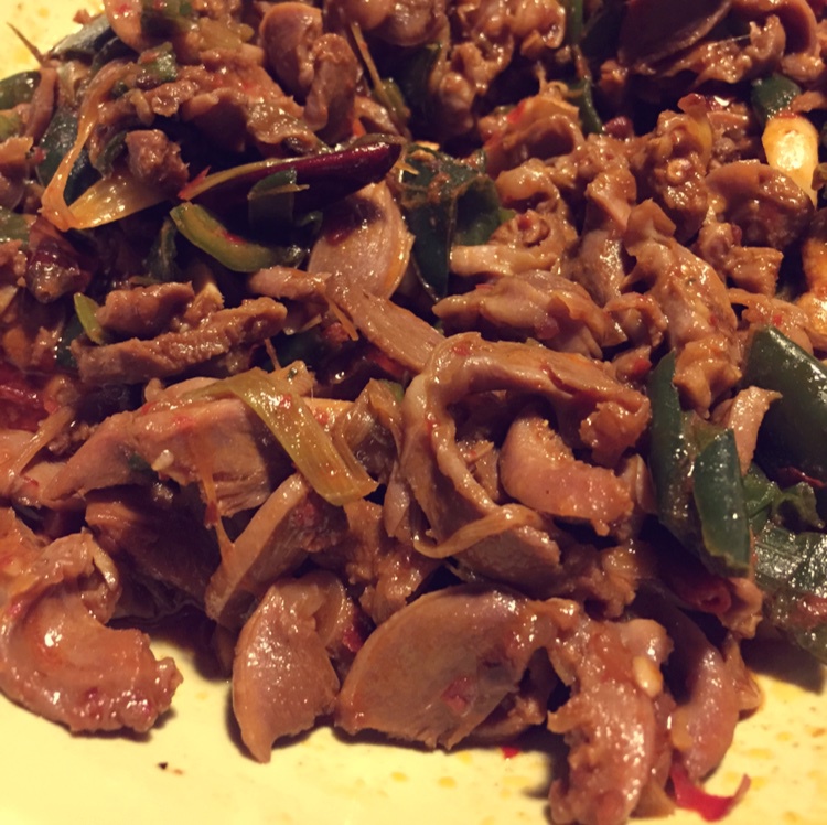 剁椒辣炒鸡胗