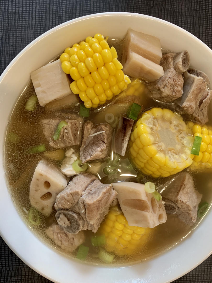 莲藕排骨玉米汤（从这道汤说起，如何煲一碗好喝的汤）