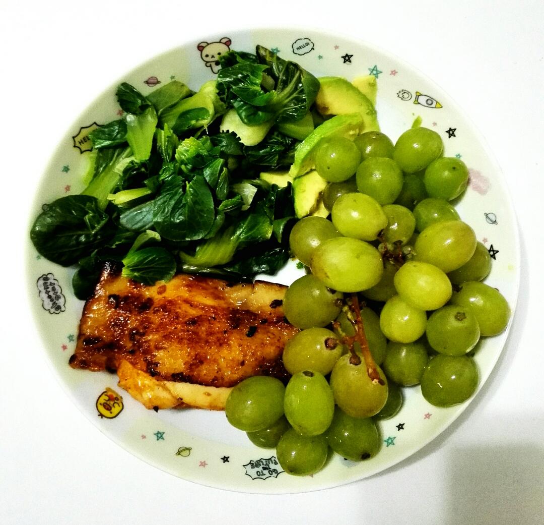 蒜香煎鸡扒