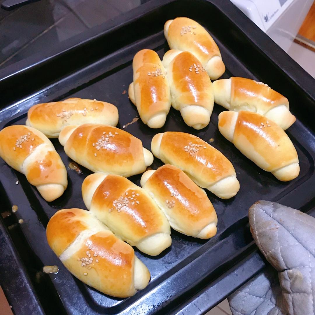 黄油面包卷