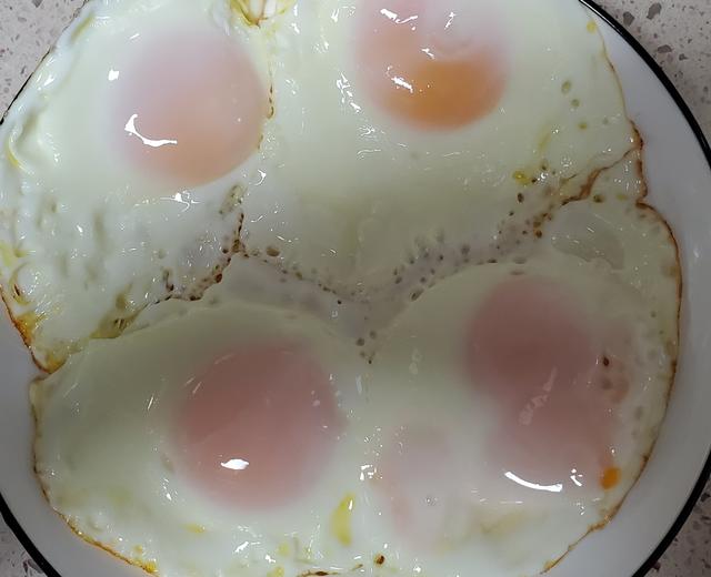 煎鸡蛋（嫩嫩的）的做法