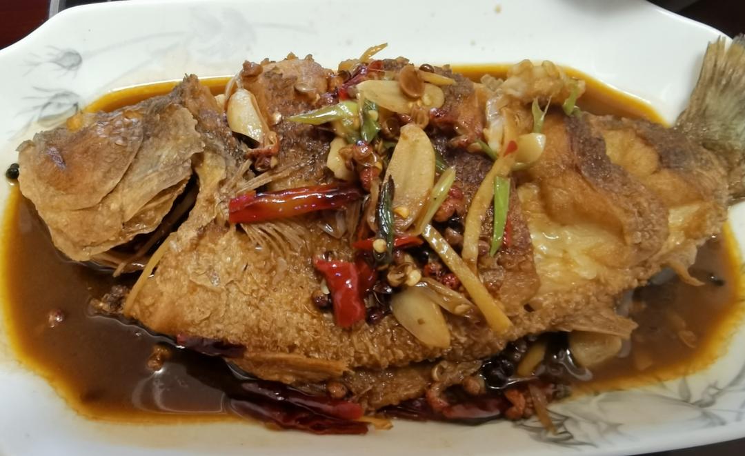 超快手超下饭的干烧鲈鱼 学不会你打我