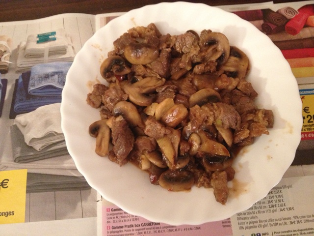 酱炒蘑菇牛肉