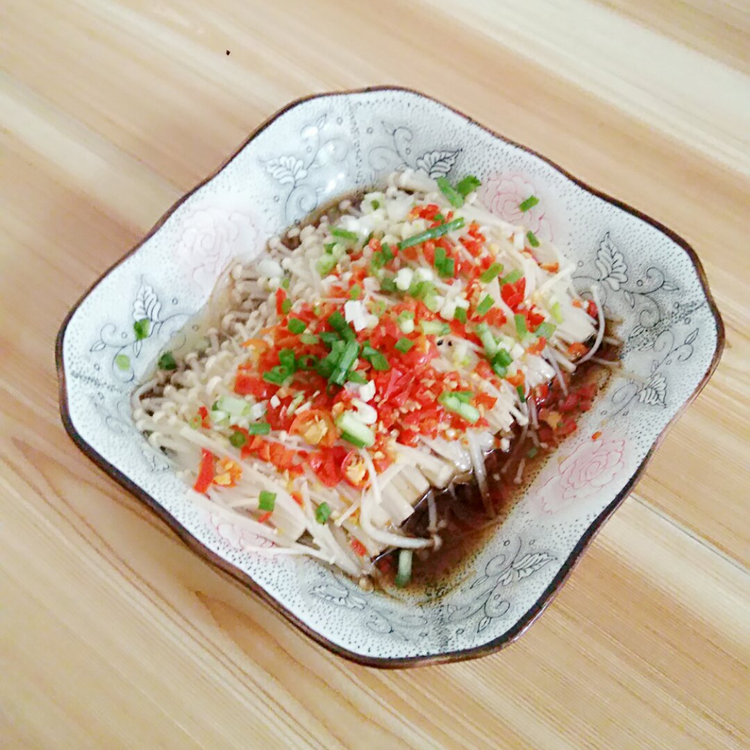 剁椒金针菇