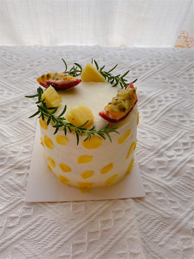 心动百香果凤梨奶油蛋糕（6寸）