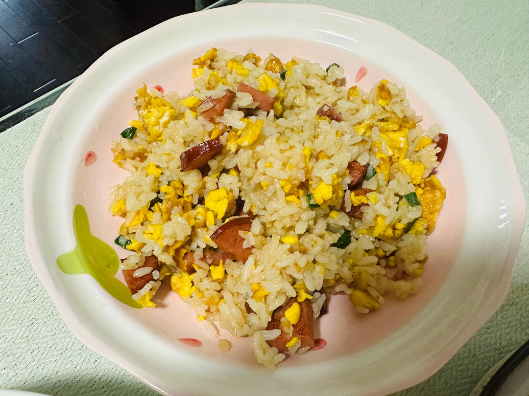 鸡蛋火腿炒饭