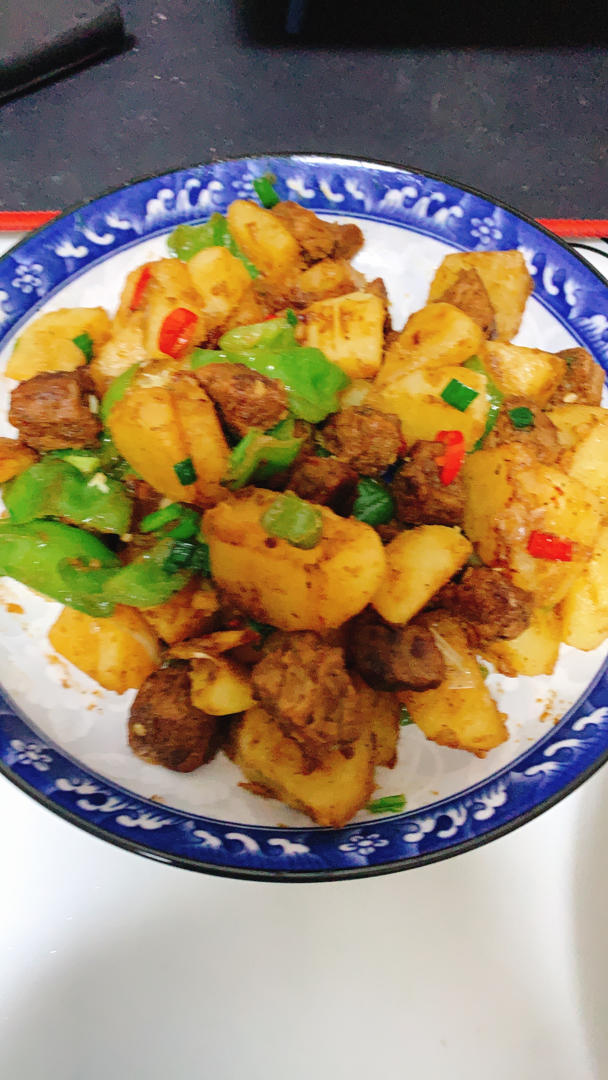 黑椒牛肉炒土豆