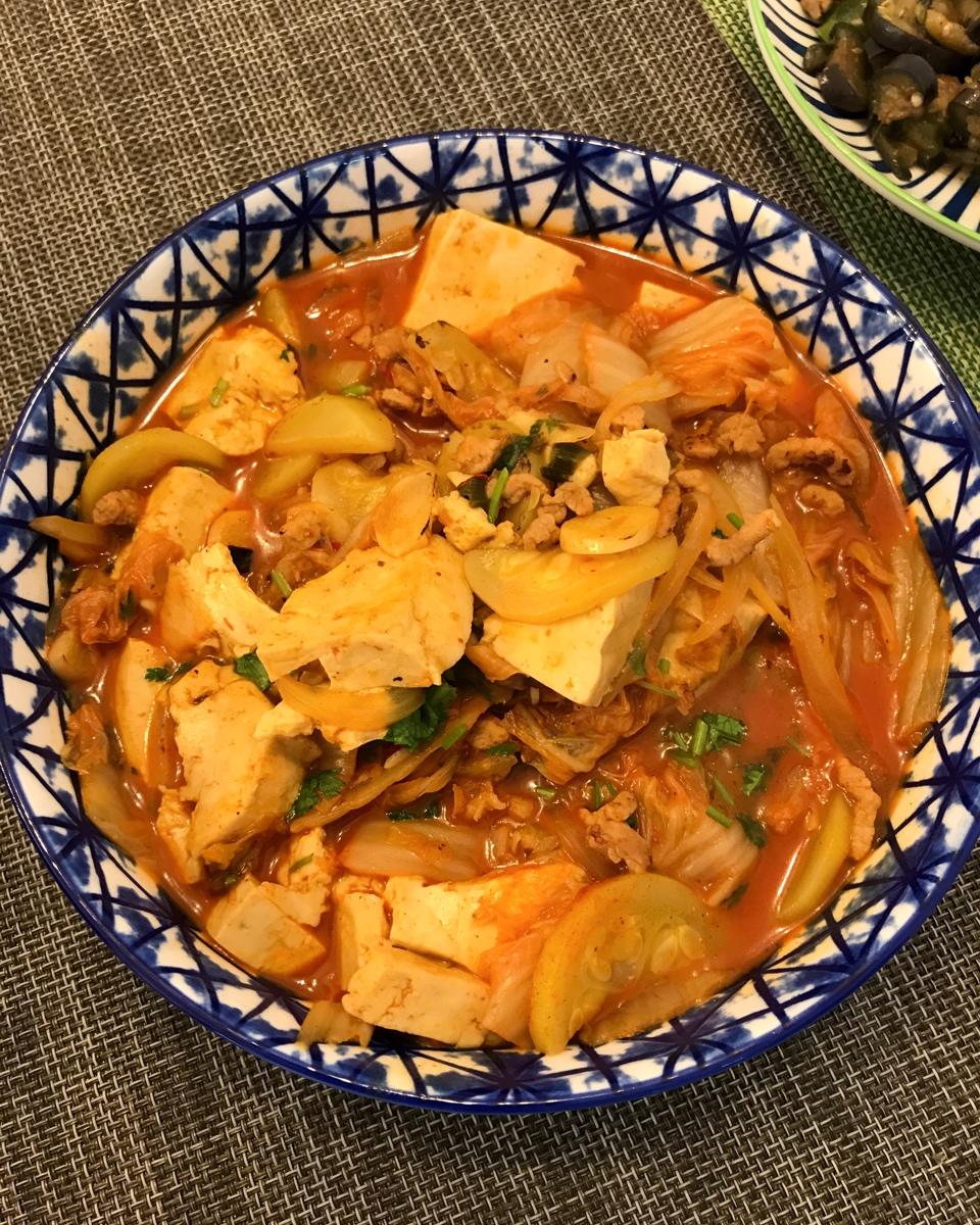 韩式泡菜豆腐锅/辣白菜豆腐汤