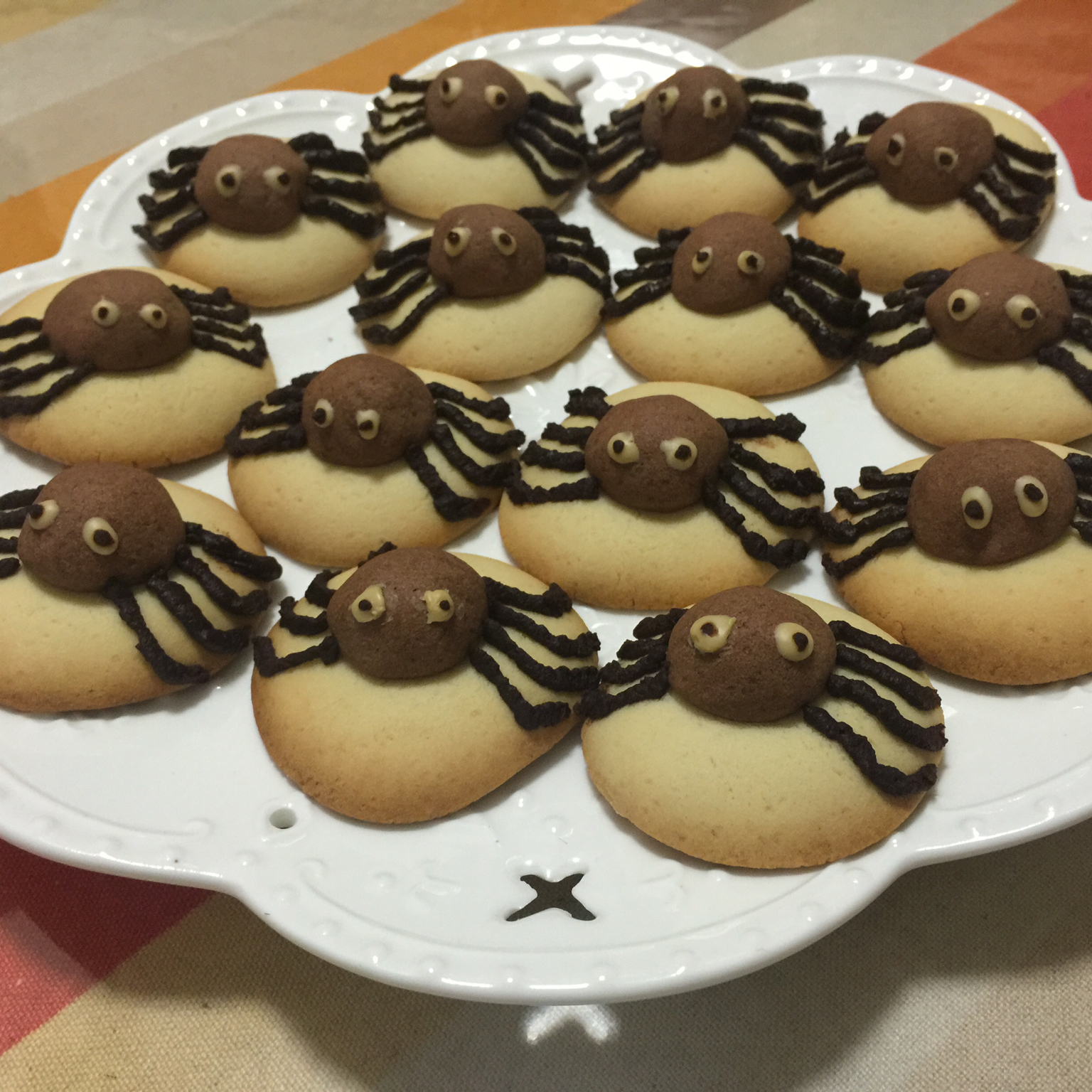 万圣节蜘蛛花生酱曲奇