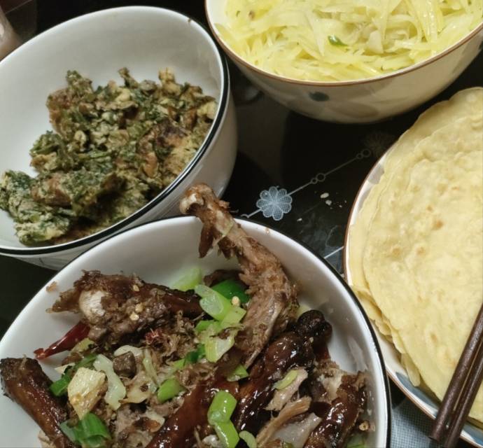 不放油的下酒干煸椒盐鸭架