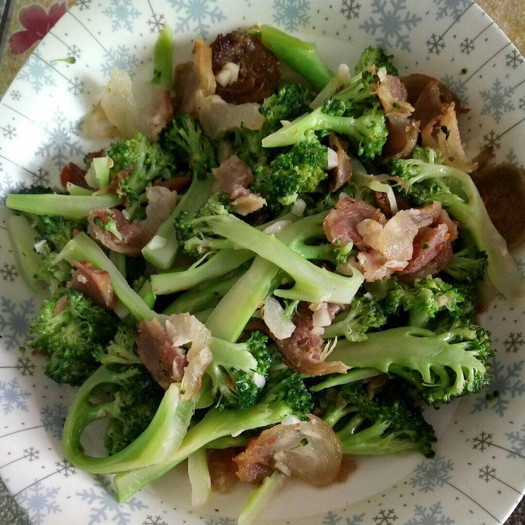 腊肠西蓝花