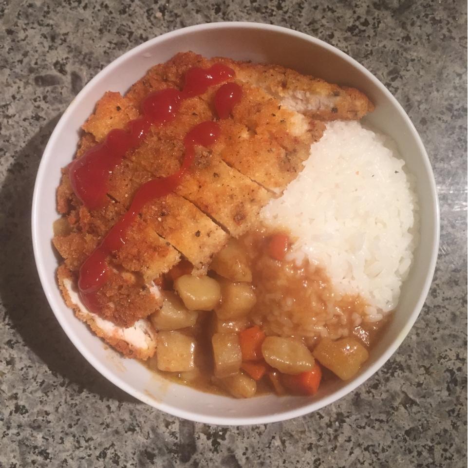 炸鸡排咖喱饭