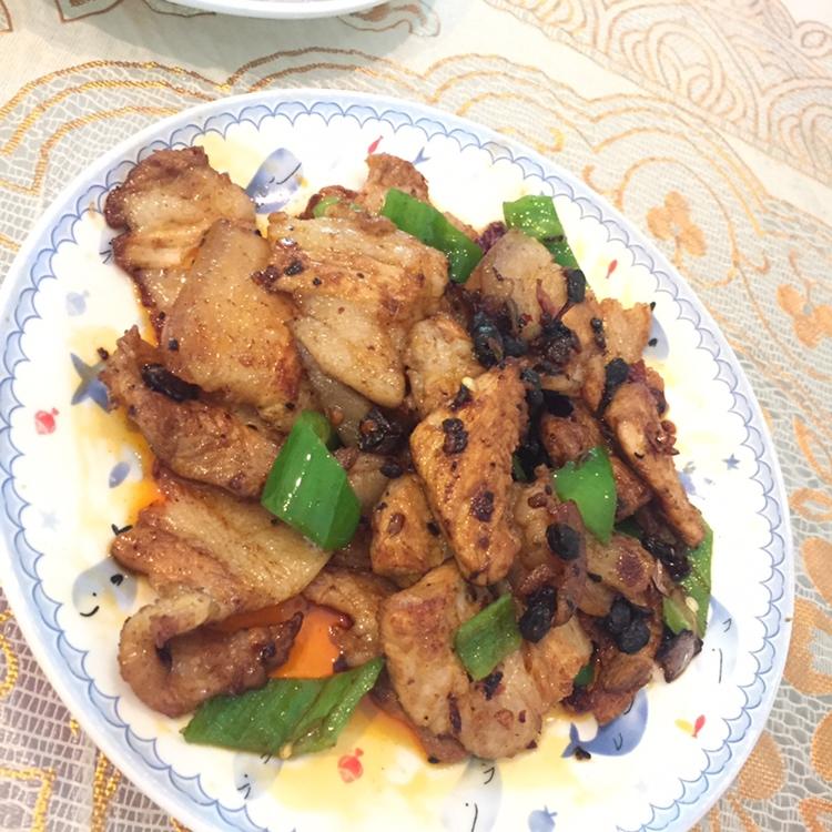 成都人家里的青椒回锅肉