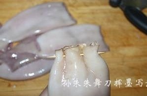 鱿鱼米肠的做法 步骤7