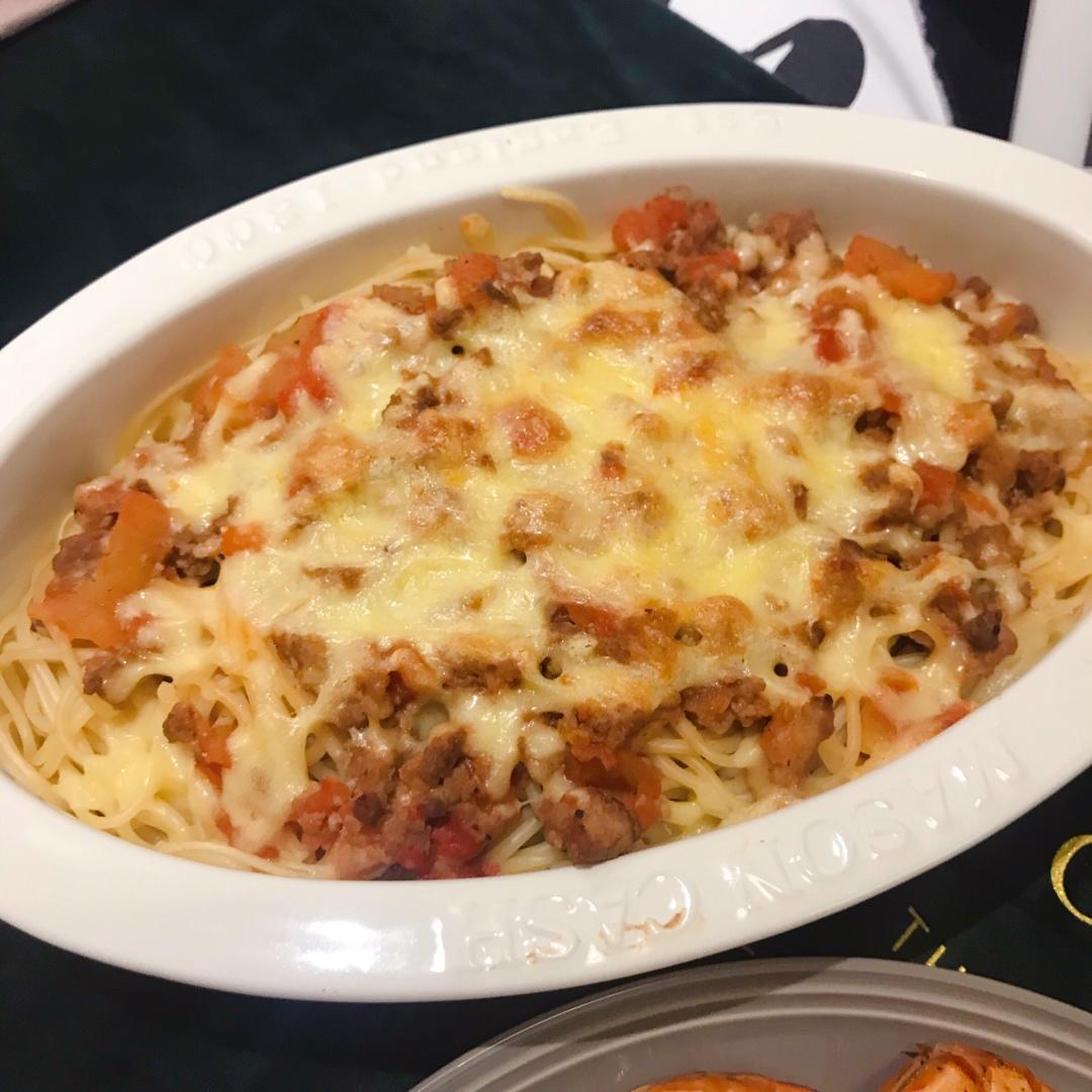 芝士肉酱焗意面