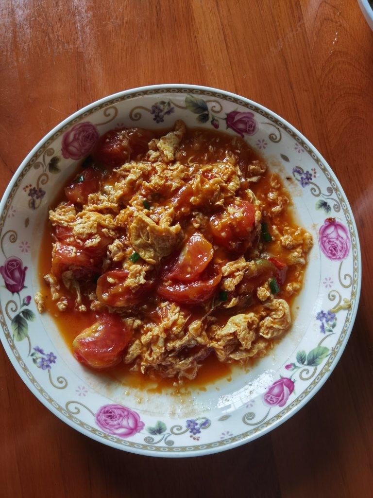 2021-05-01 11:29:18番茄炒鸡蛋(超浓的番茄味)西红柿