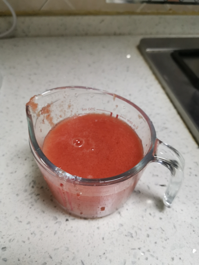 粉粉的茄汁凉粉的做法 步骤1