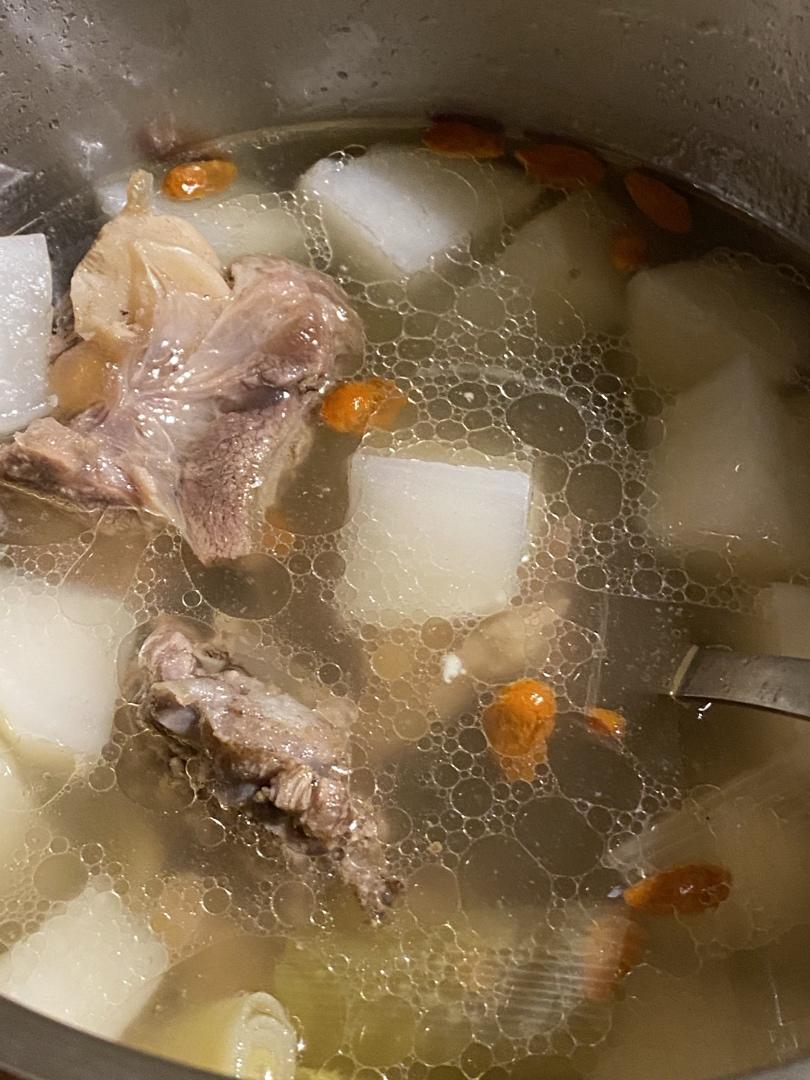 萝卜炖羊肉