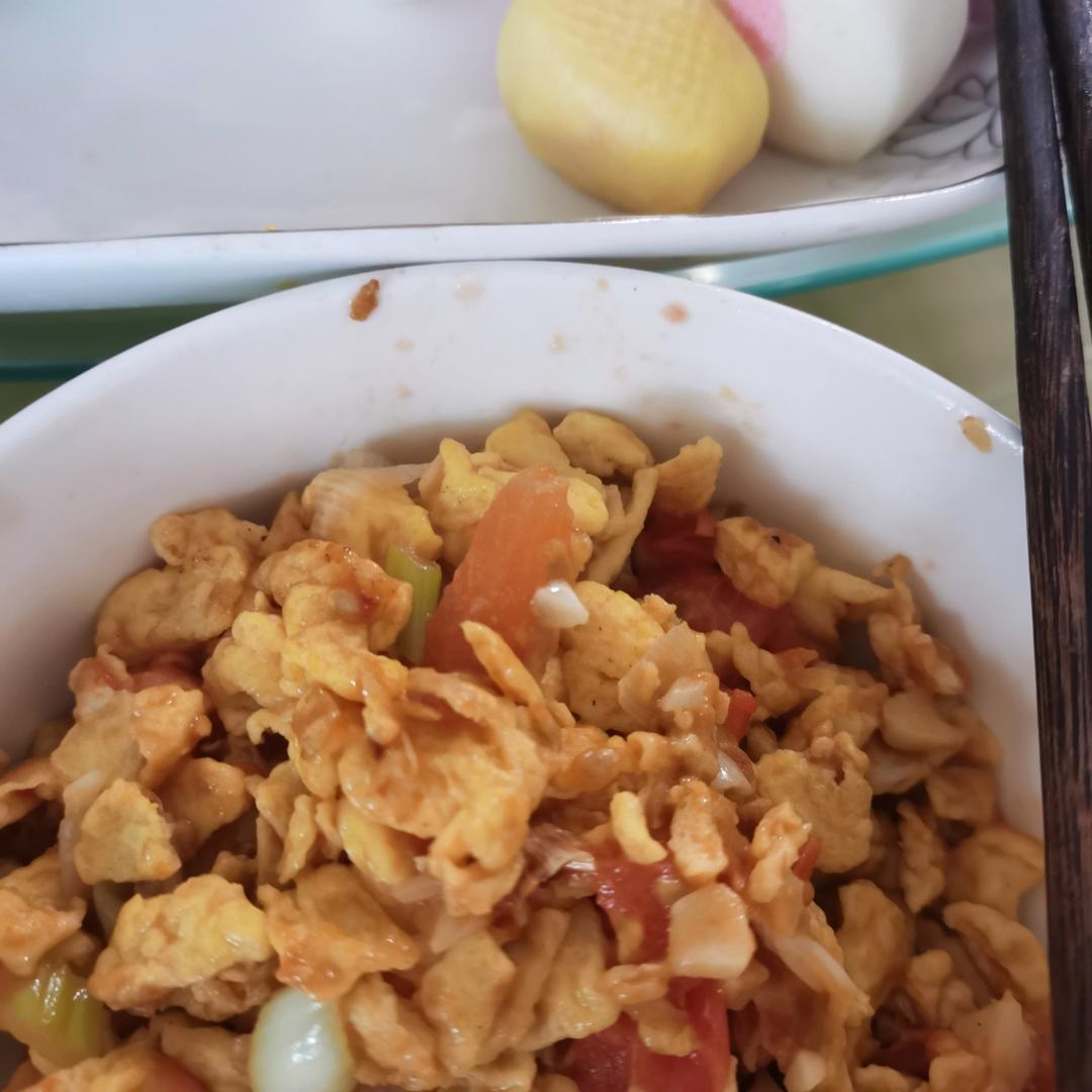 番茄炒鸡蛋（超浓的番茄味）
