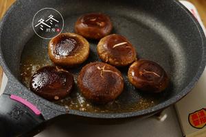 ❤鲜嫩多汁香菇酿肉的做法 步骤3