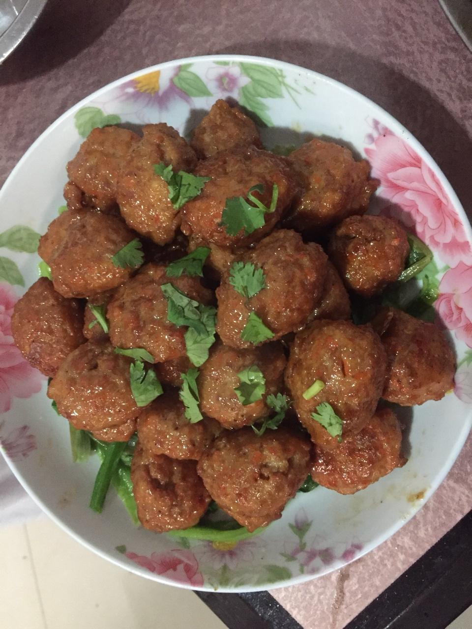 繁华落尽i做的红烧肉丸