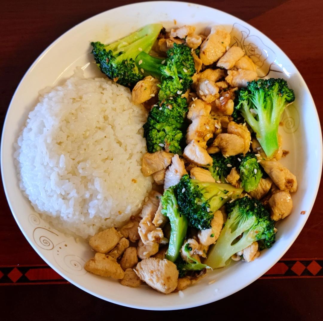 西蓝花炒鸡胸肉