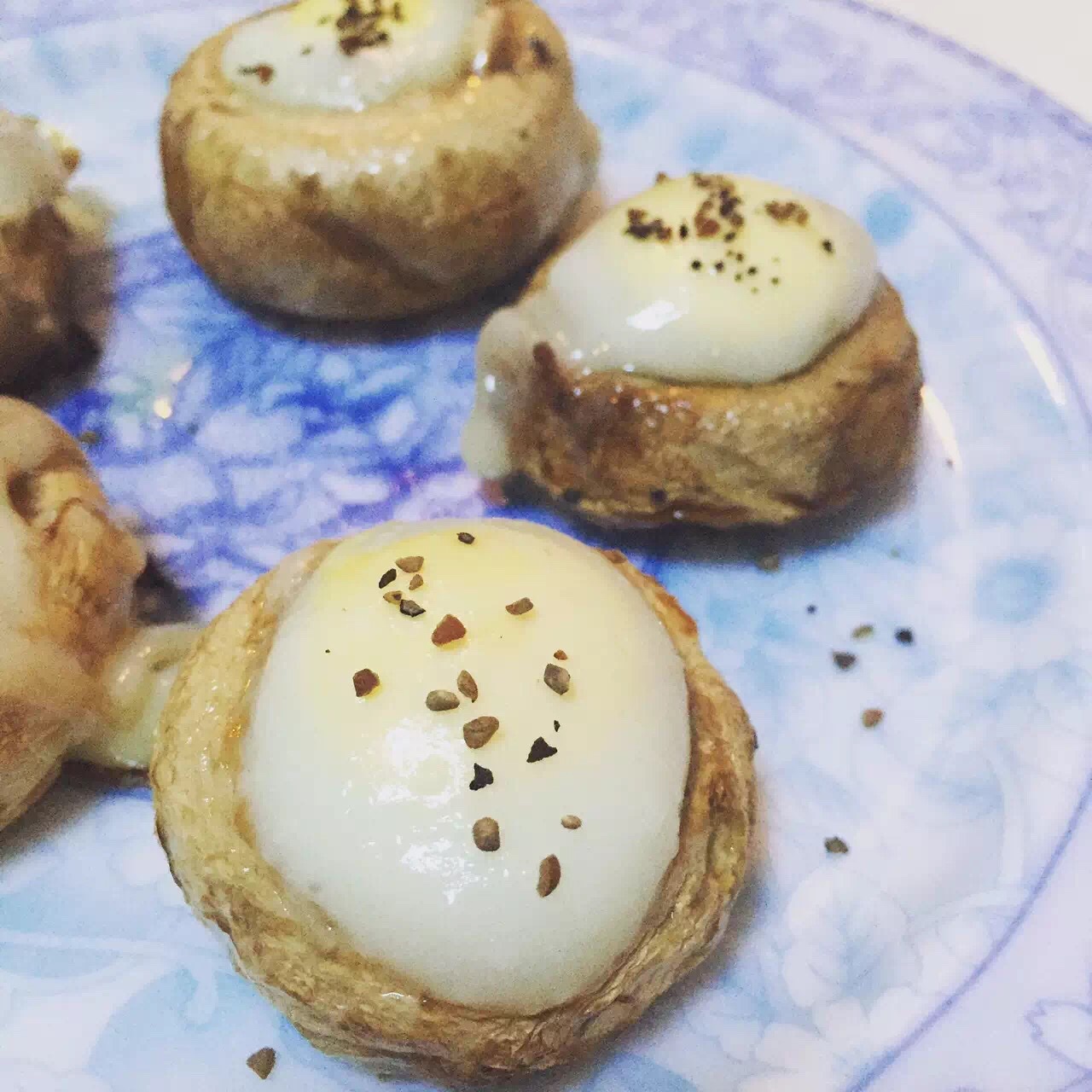 猫猫小哪吒做的蘑菇蛋