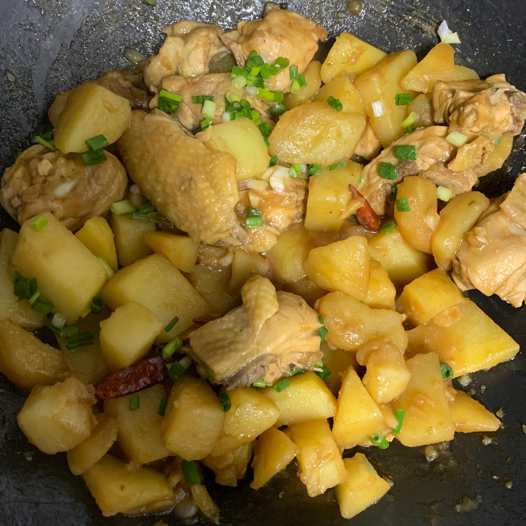 红烧土豆鸡腿肉
