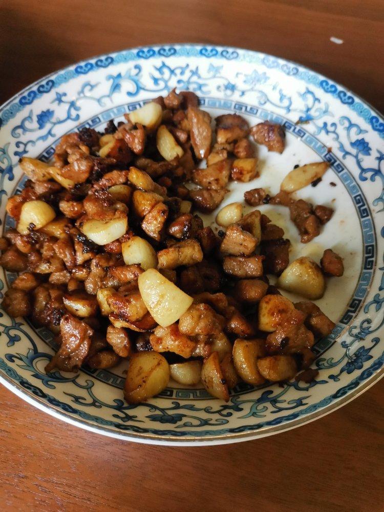 黑蒜子牛肉粒