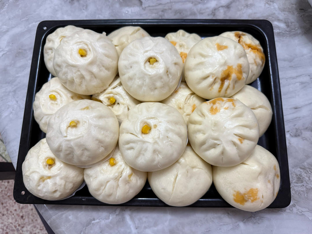 咸蛋黄猪肉包子