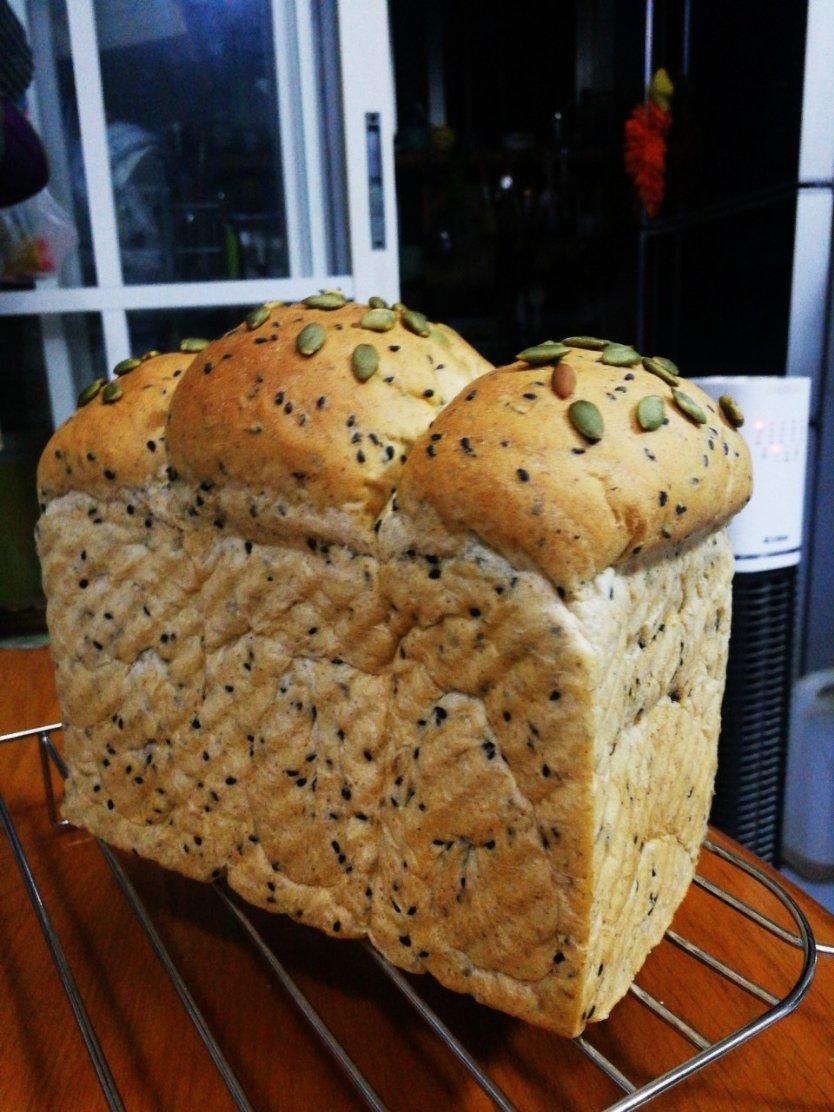 金大旺的黑芝麻吐司