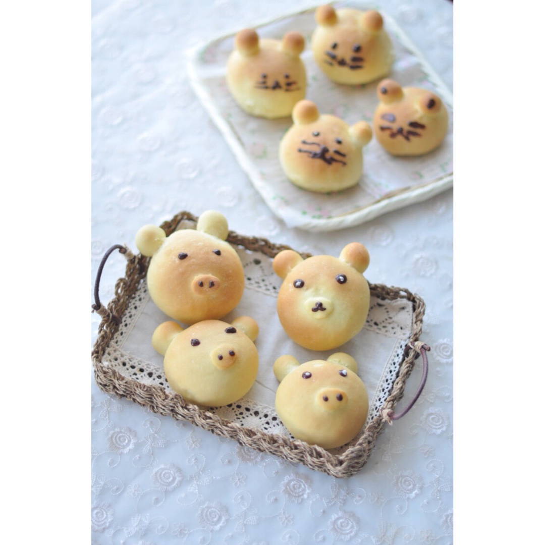 小熊豆沙面包