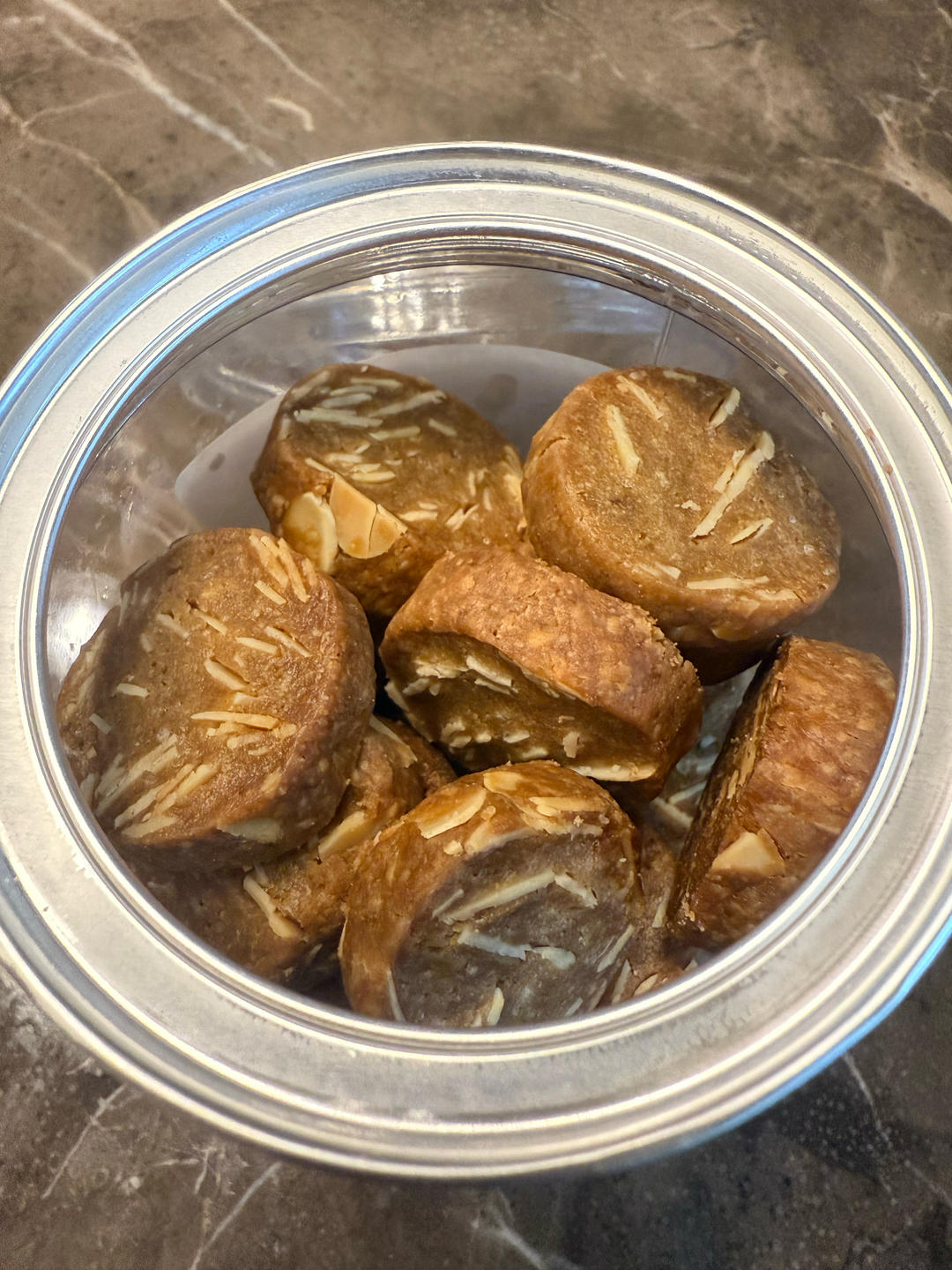 高筋粉做的饼干你吃过吗？「咖啡杏仁饼」