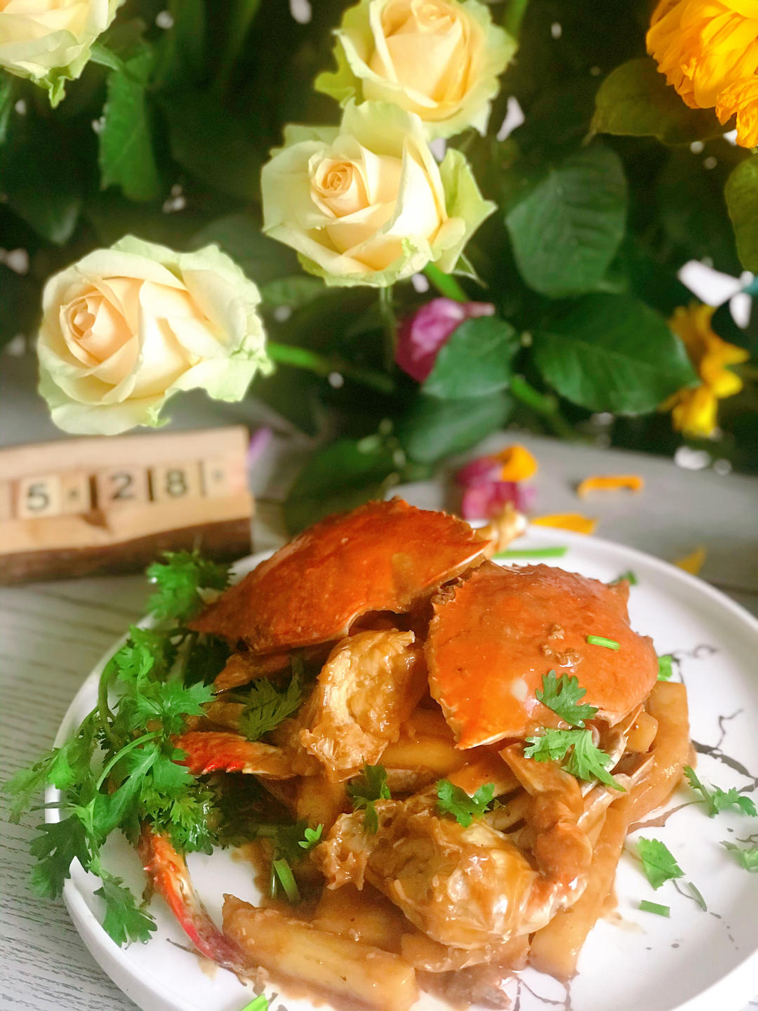 梭子蟹炒年糕～标准的江浙菜