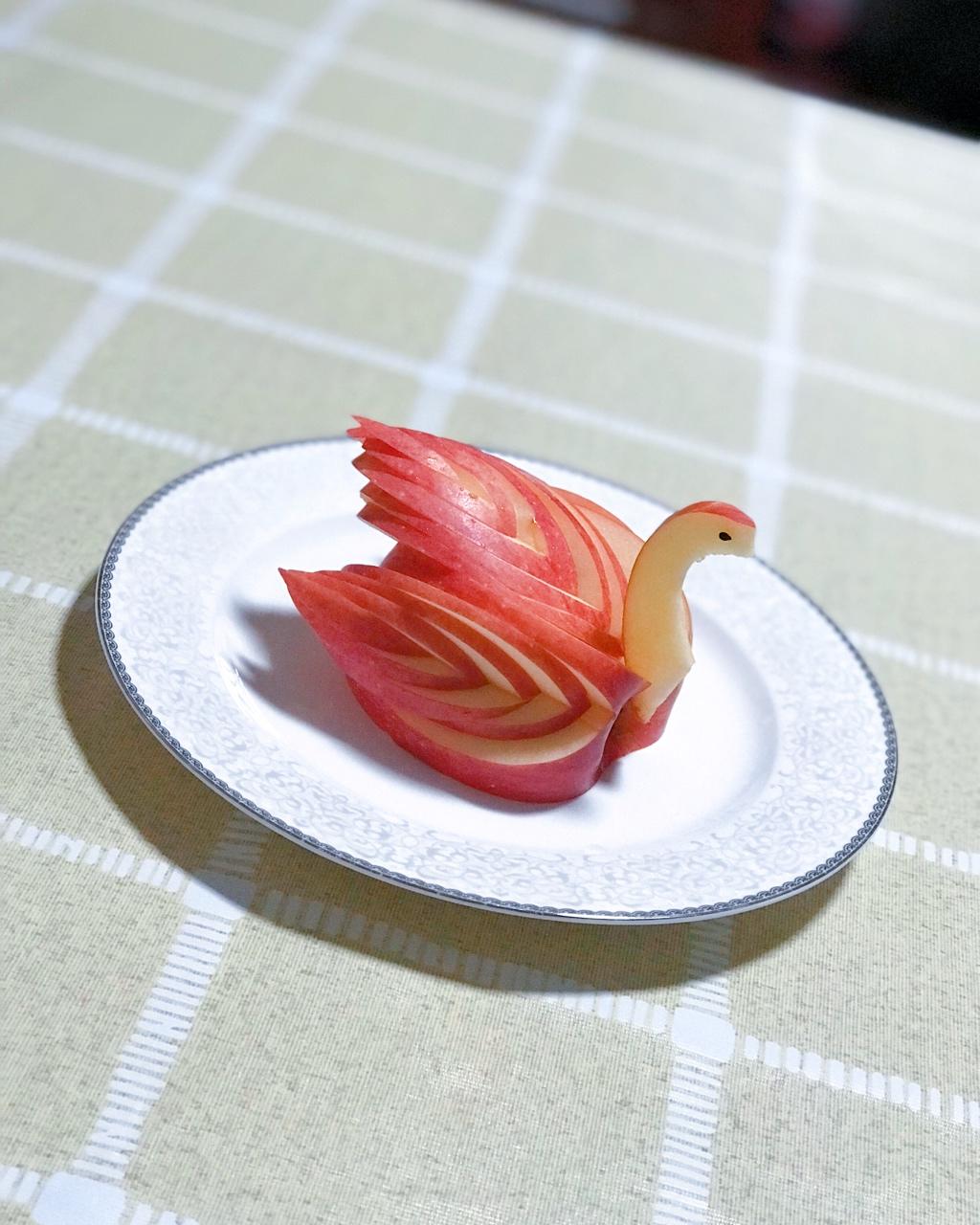 passy621-1做的苹果天鹅