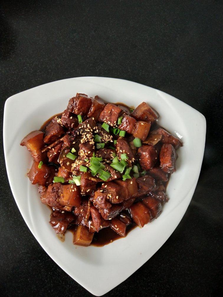 不焯水不放油的家常红烧肉