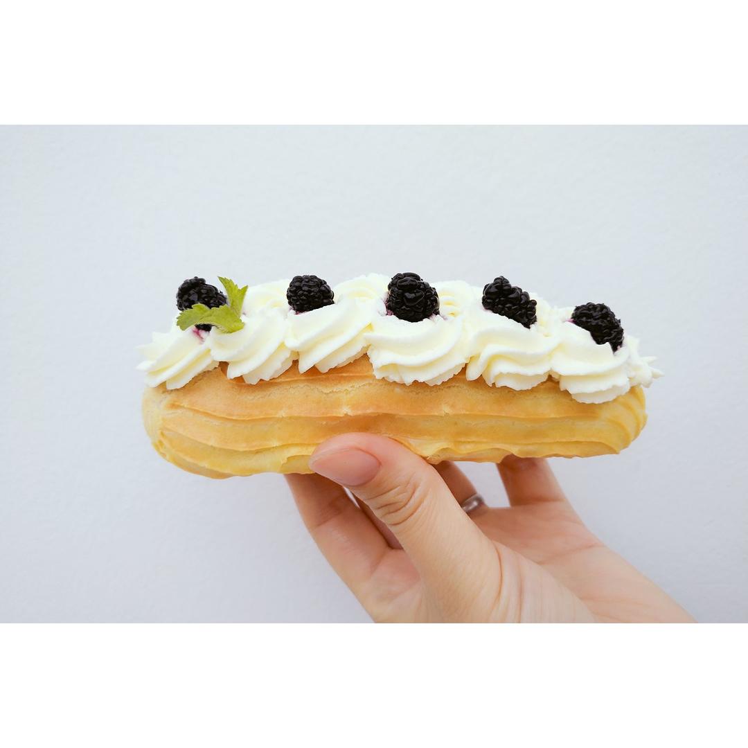 酥皮奶油泡芙--#皮黑森林#