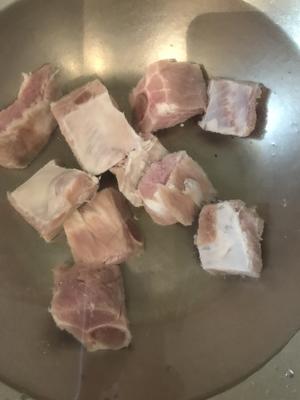 豆腐乳汁蒸排骨的做法 步骤2