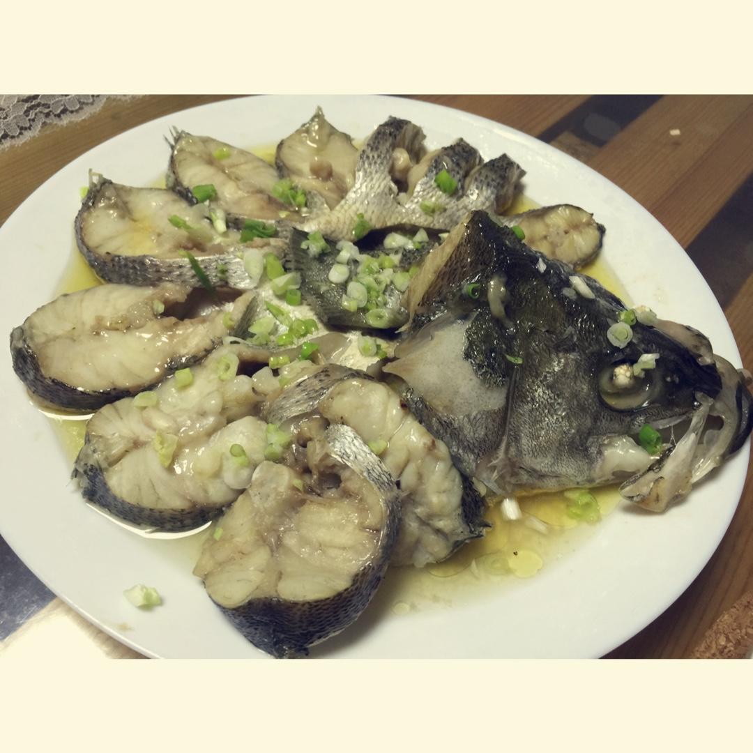 清蒸海鲈鱼（简单清香）