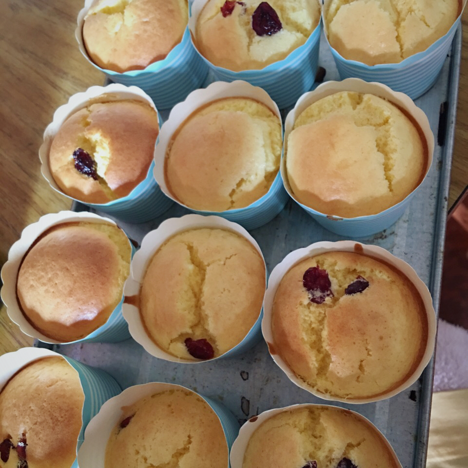 烤箱做蛋糕（戚风蛋糕的做法）