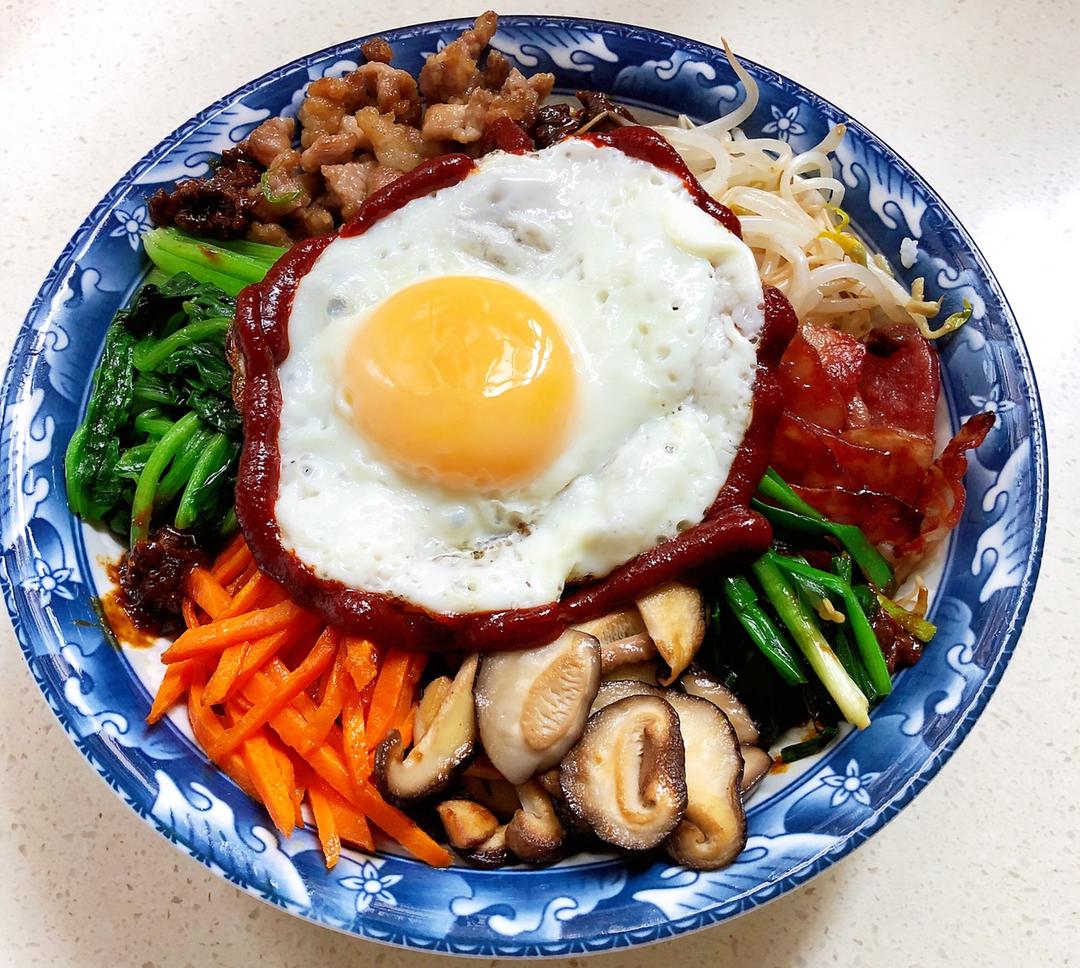 午餐2019年1月4日# 终于吃上有灵魂的拌饭了 前些天被韩国美食节牟鲻