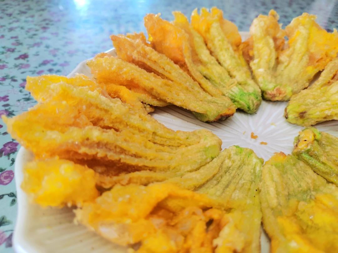 酥炸南瓜花