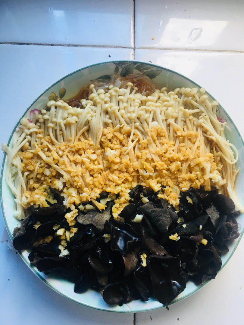 蒜蓉金针菇木耳