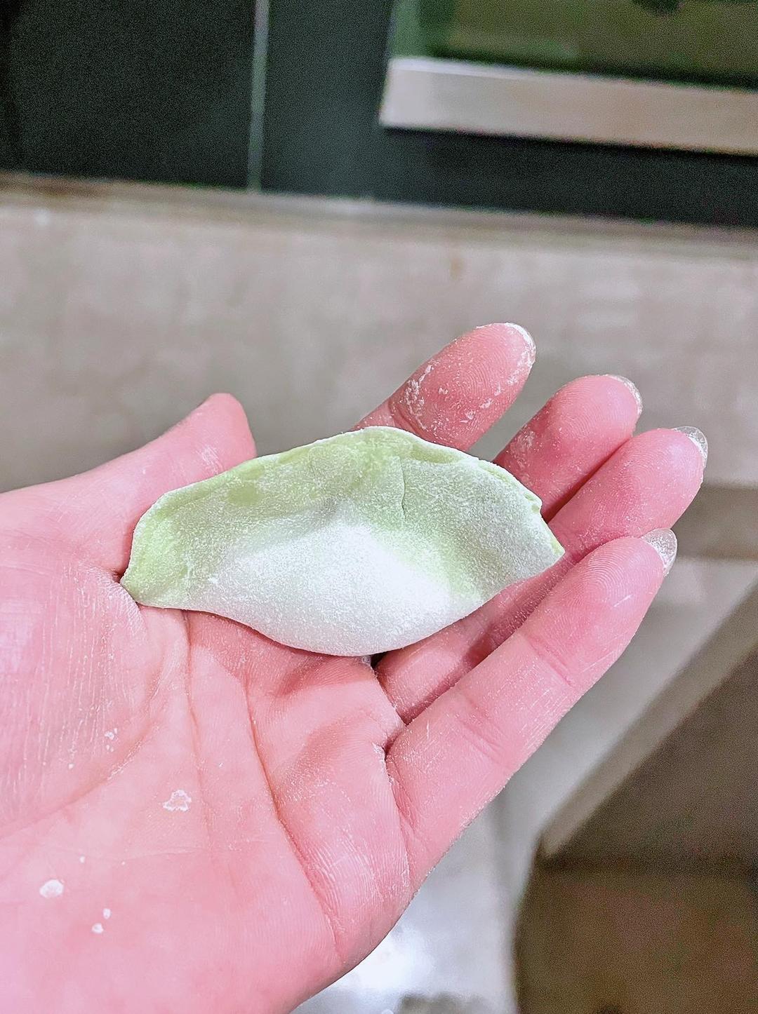 菠菜翡翠大肚饺子