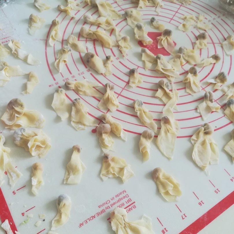 虾油四鲜馄饨！（含薄如纸馄饨皮大法）