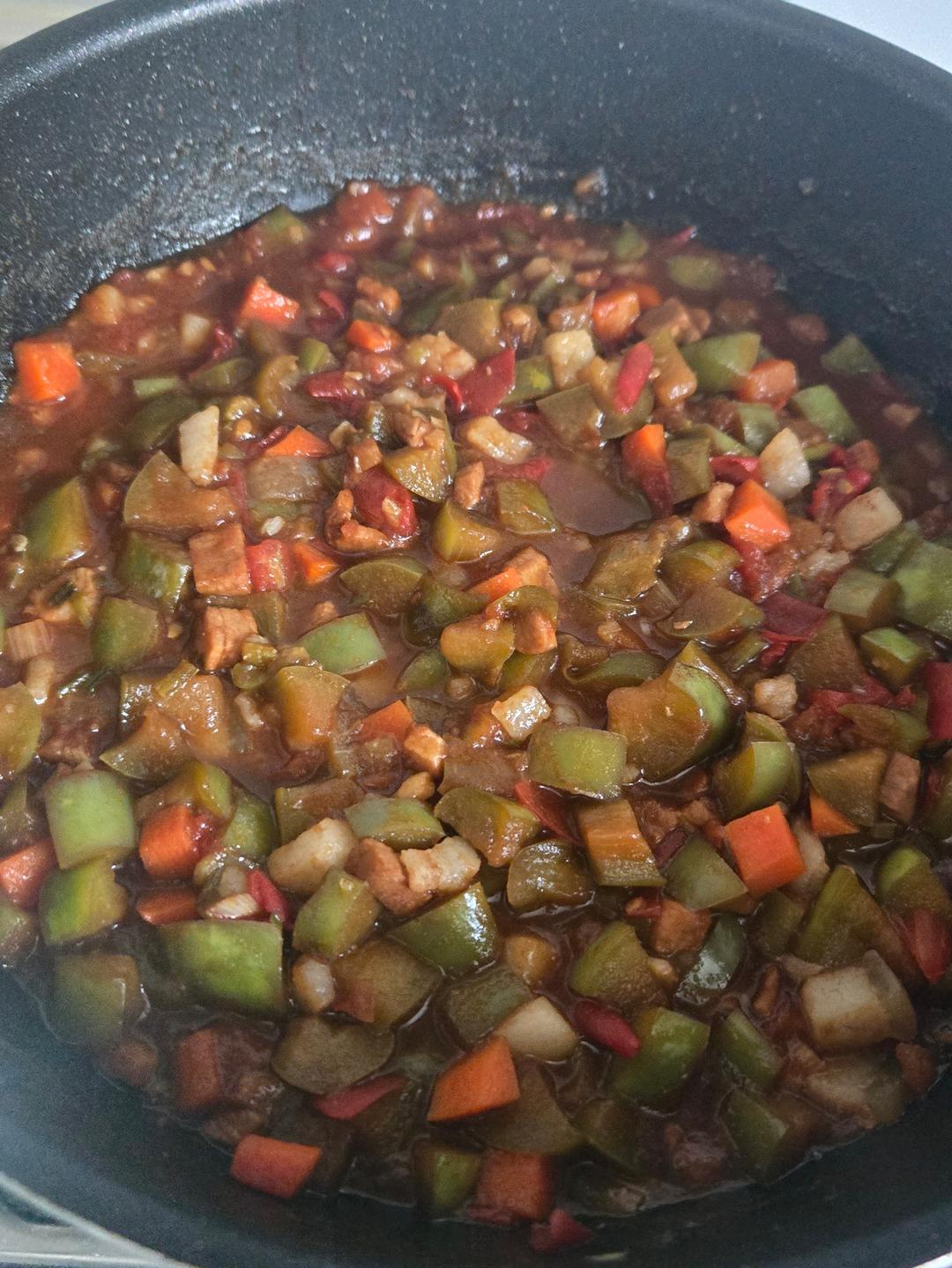 西红柿茄子肉丁打卤面