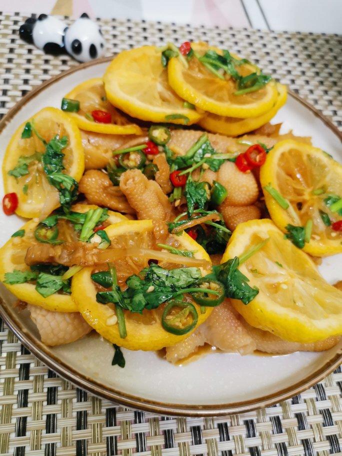 【酸辣无骨凤爪】