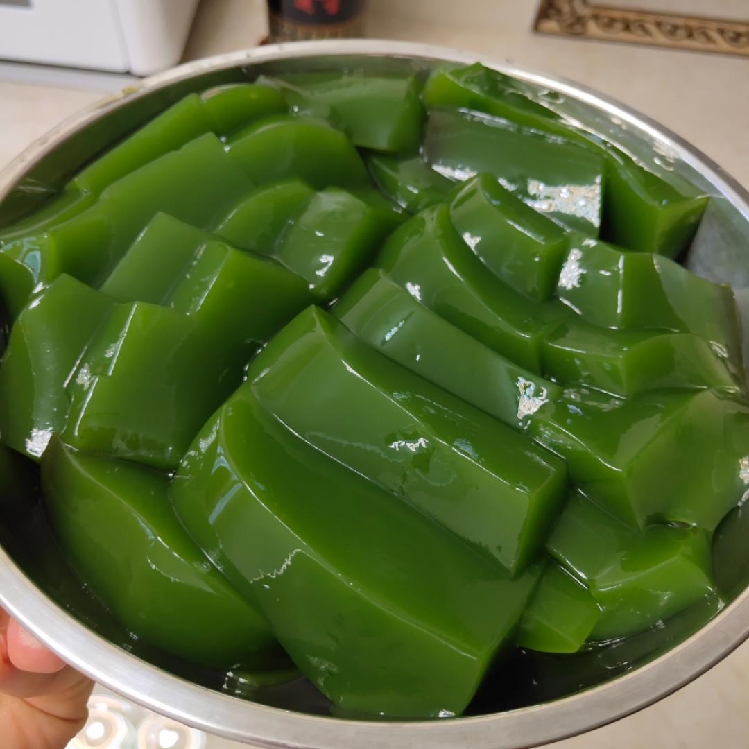 出售新鲜凉粉草